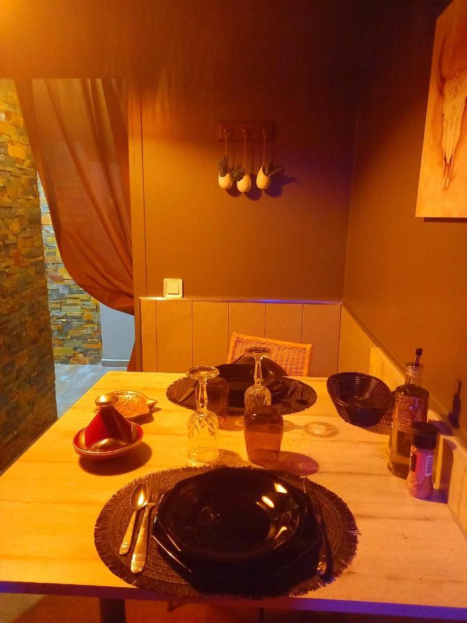 Love Room, Les Nuitees Secretes De Rouen Darnetal Ngoại thất bức ảnh