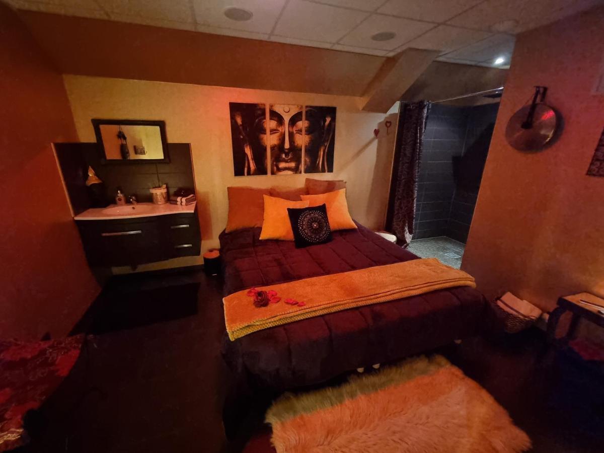 Love Room, Les Nuitees Secretes De Rouen Darnetal Ngoại thất bức ảnh